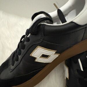 Men's Lotto Brasil Select Black and White Low-Top Sneaker with Gum Sole